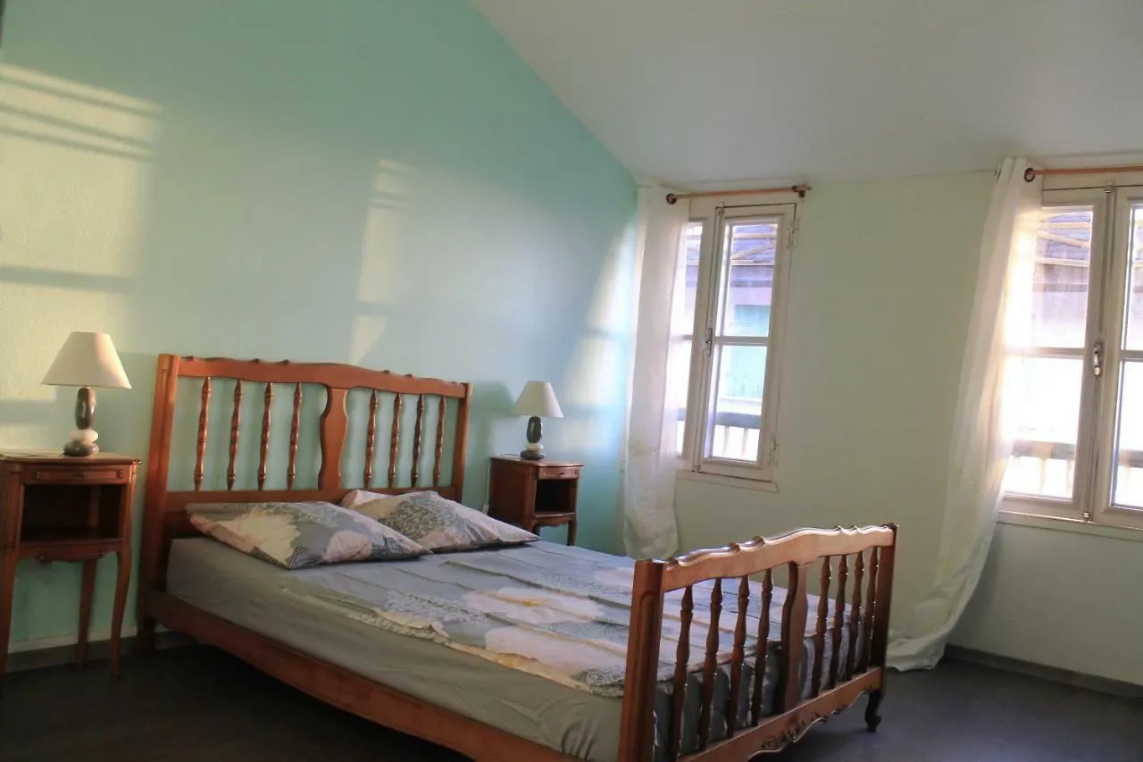 Chambre D\'Hote A Saint-Pierre contacts