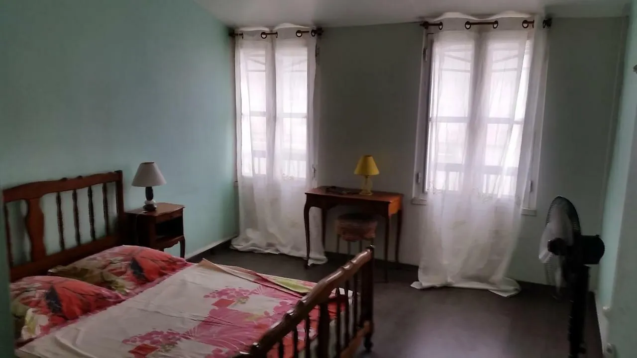 Chambre D'Hote A Saint-Pierre Guest house